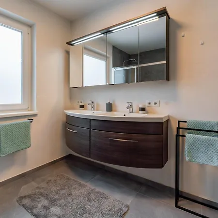 Apartment Kabashi 2 *